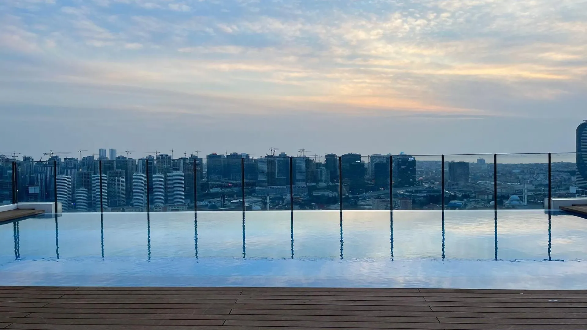 Emaar Square Rezidans Apartment Istanbul