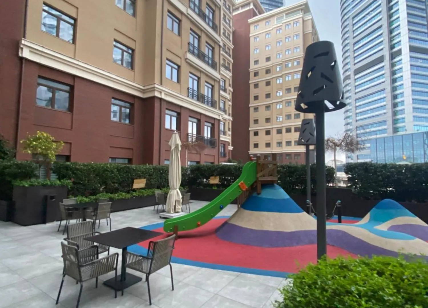 Emaar Square Rezidans Apartment Istanbul Turkey